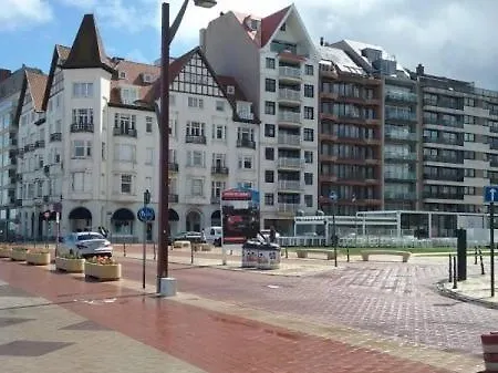 Pierre Place 1 Bedroom 50 Meters To The Beach With Free Parking