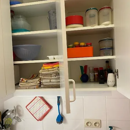 Pierre Place 1 Bedroom 50 Meters To The Beach With Free Parking 아파트 크노케-하이스트